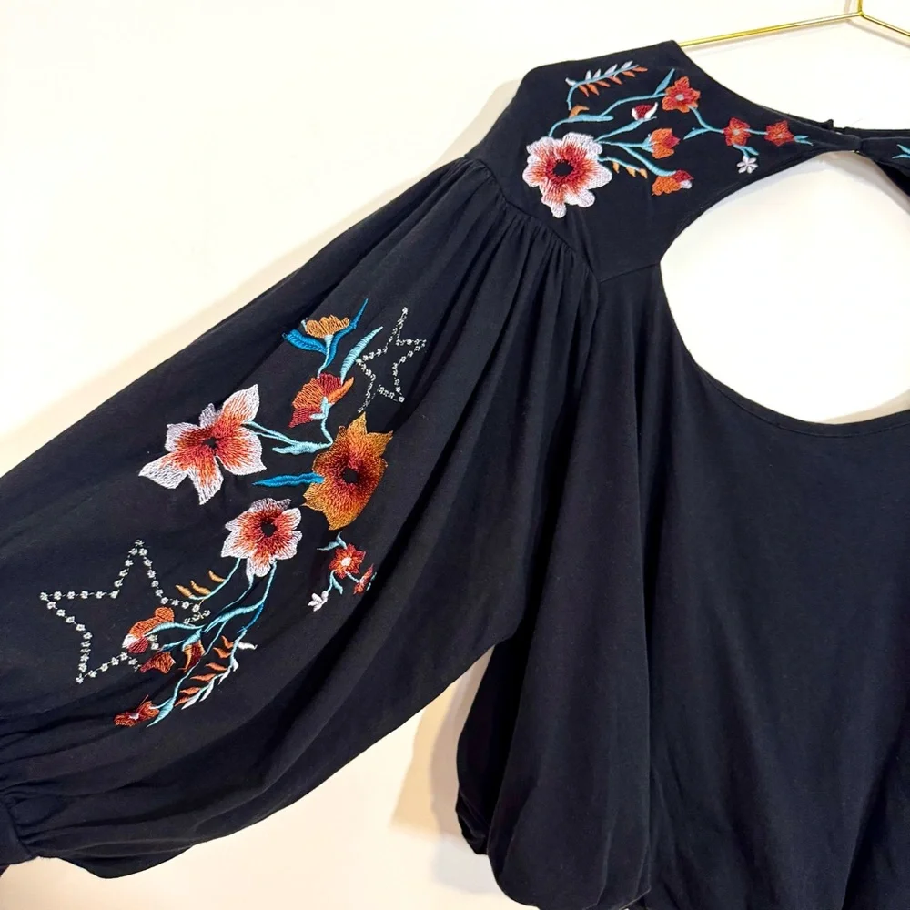 SOLDFree People Floral Embroidered Black Bubble Hem Lita Blouse Open Neck Medium - Picture 6 of 13